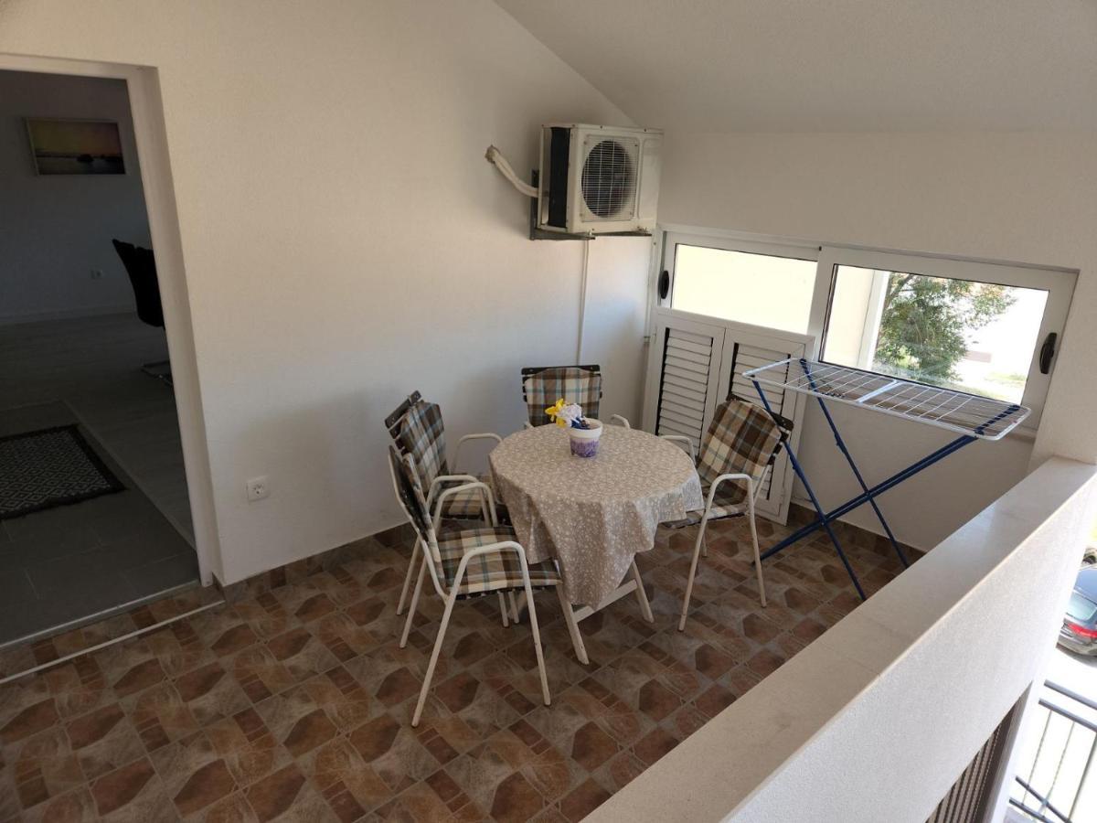 Apartmani Mia Sorajic Petrovac Екстер'єр фото