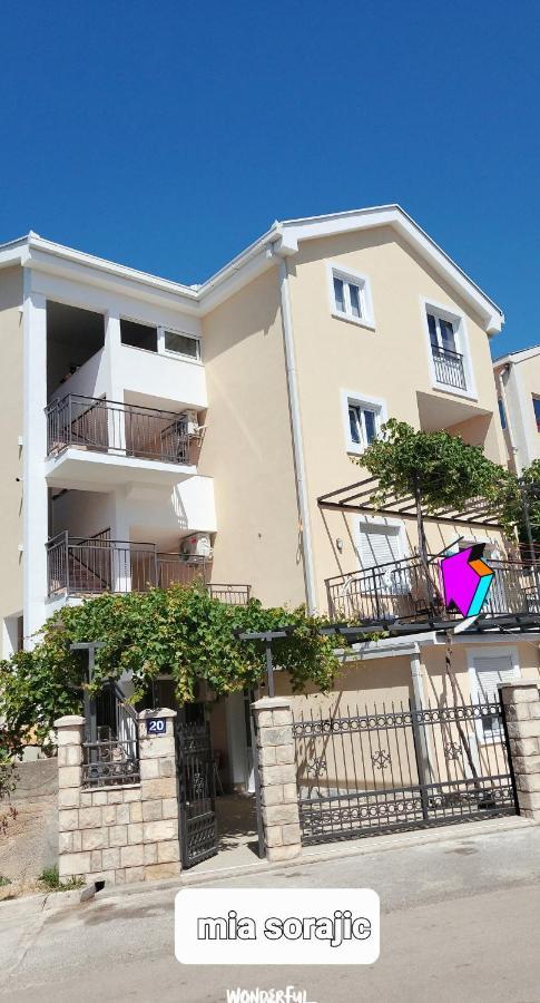 Apartmani Mia Sorajic Petrovac Екстер'єр фото
