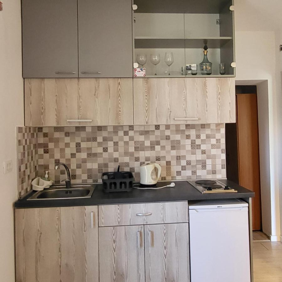 Apartmani Mia Sorajic Petrovac Екстер'єр фото
