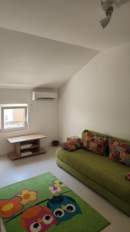 Apartmani Mia Sorajic Petrovac Екстер'єр фото