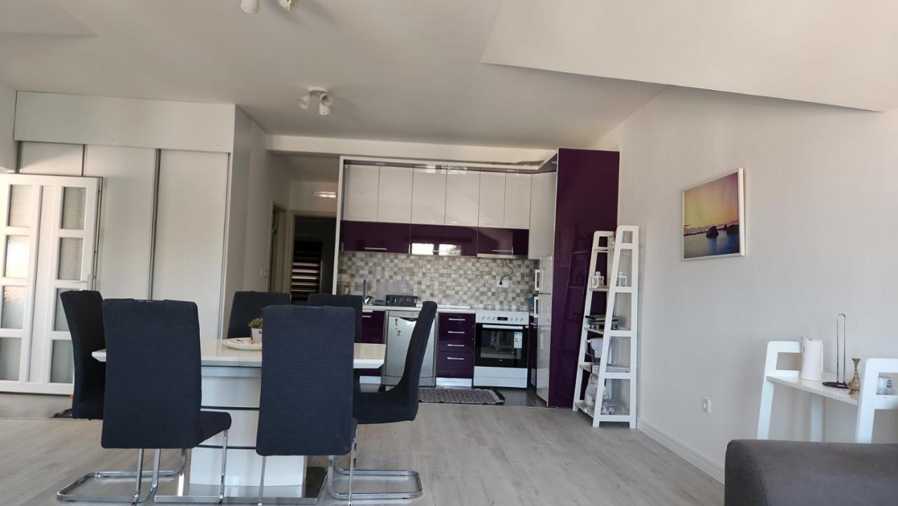 Apartmani Mia Sorajic Petrovac Екстер'єр фото